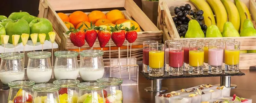 **** Hotel Nh Duesseldorf City Niemcy
