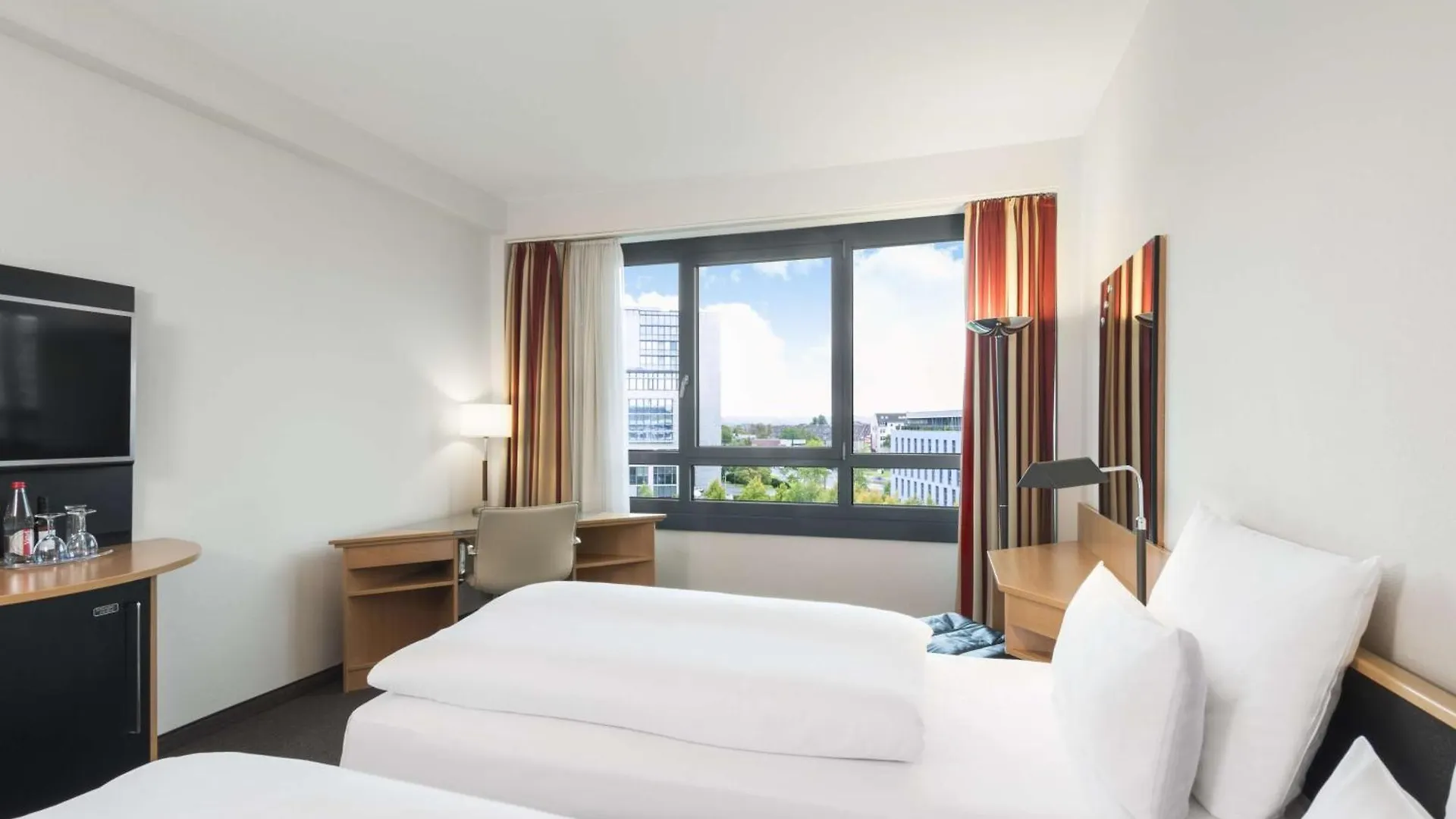 Nh Duesseldorf City 4*, Düsseldorf