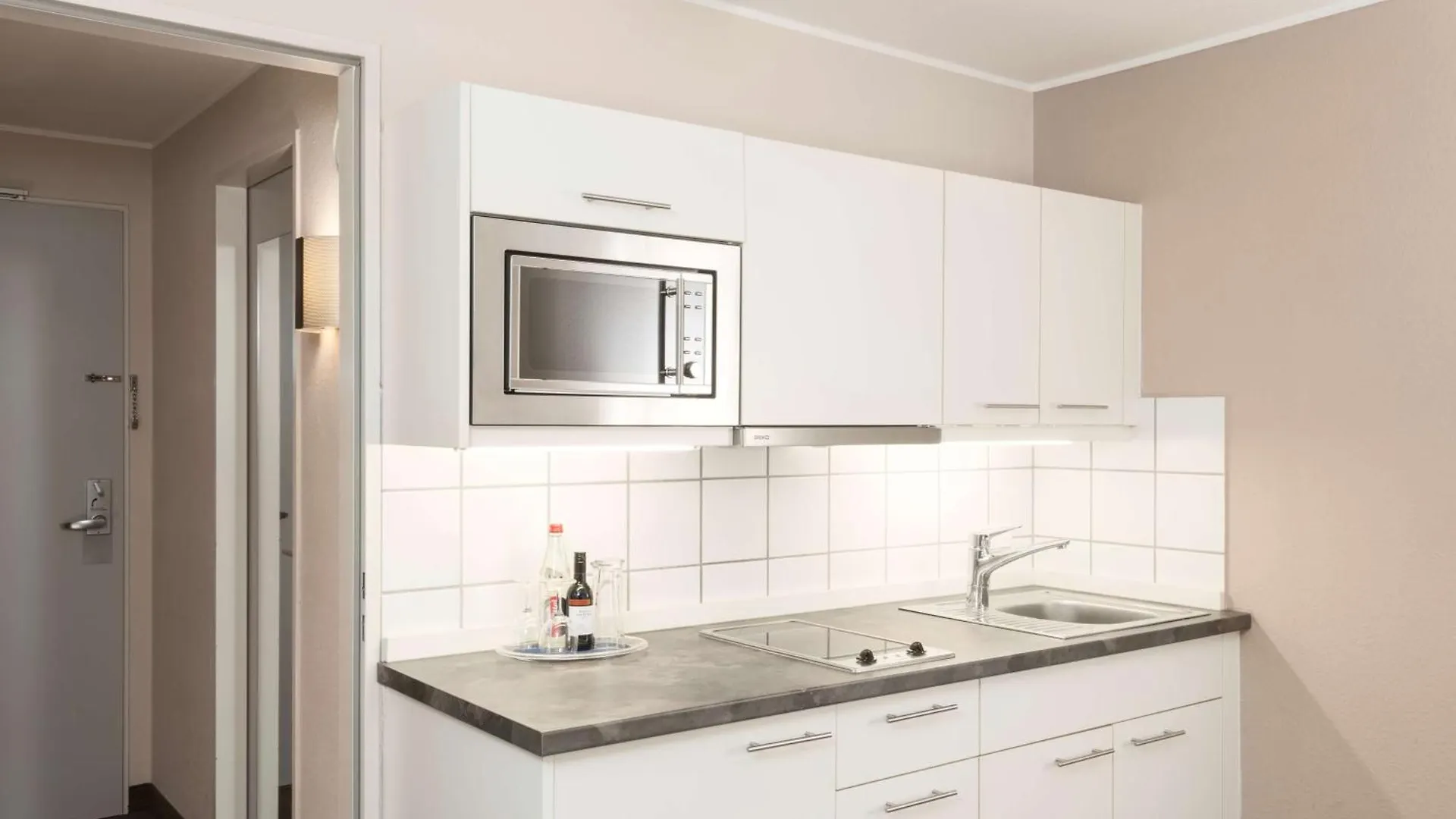 **** Szálloda Nh Duesseldorf City Németország