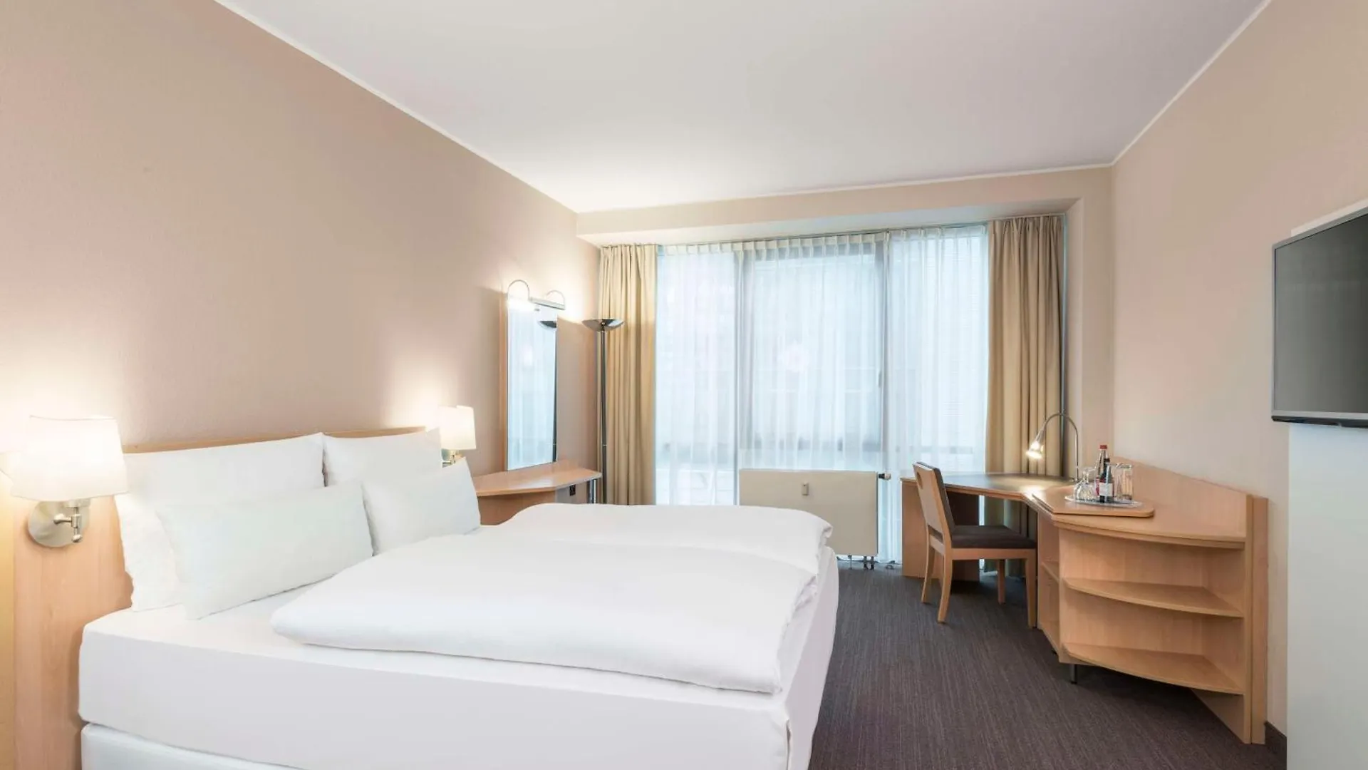 Nh Duesseldorf City 4*, Düsseldorf