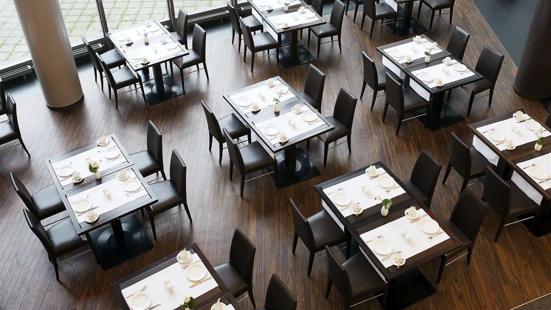 **** Hotel Nh Duesseldorf City Niemcy